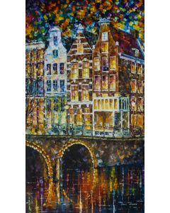OLD BUILDINGS OF AMSTERDAM